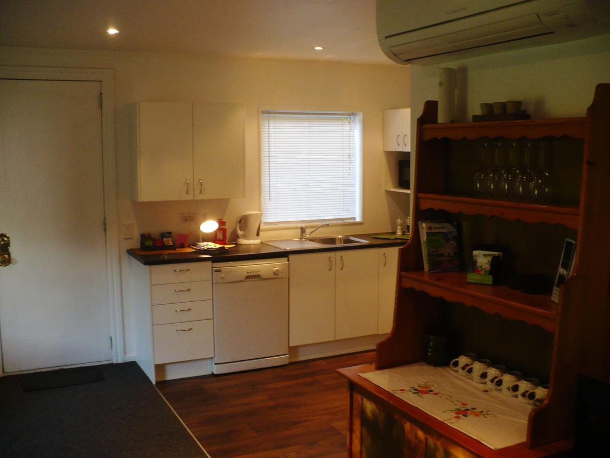 Nut Point Cottage West Melton Exterior foto